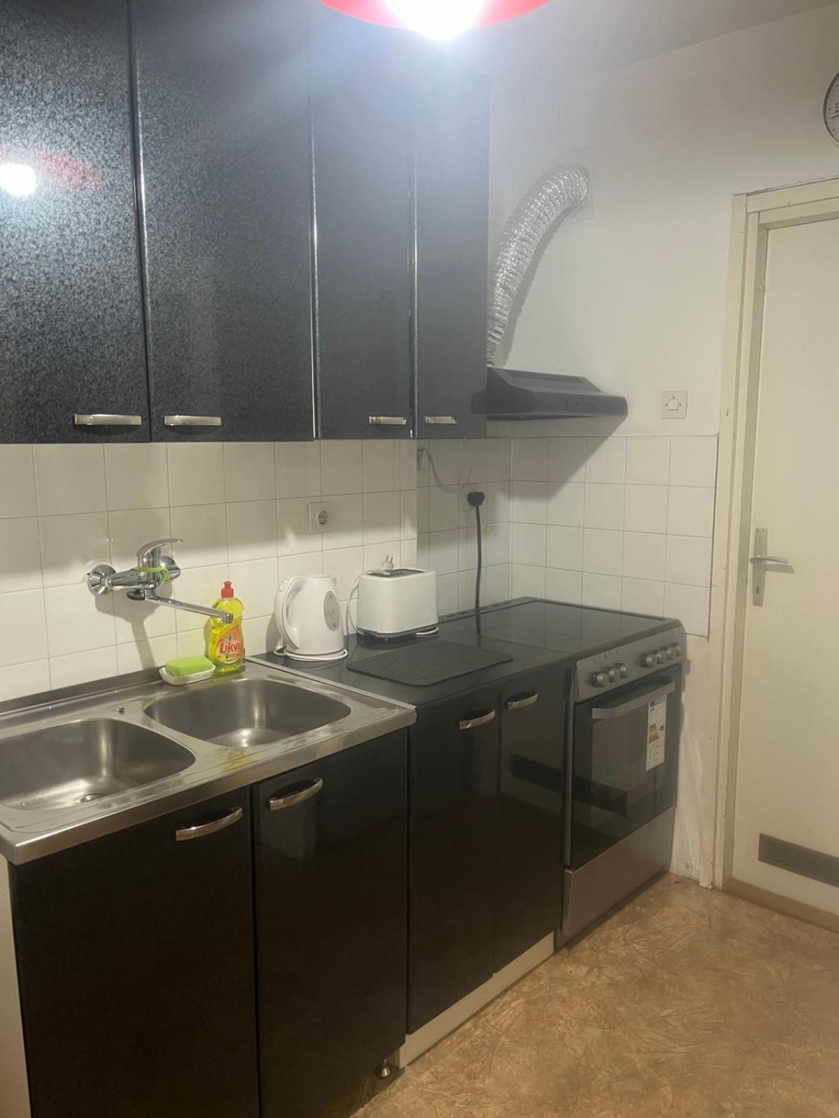 Danube Apartment Belgrád Kültér fotó