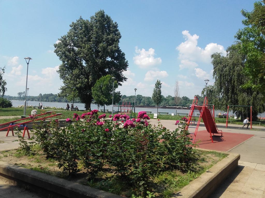 Danube Apartment Belgrád Kültér fotó